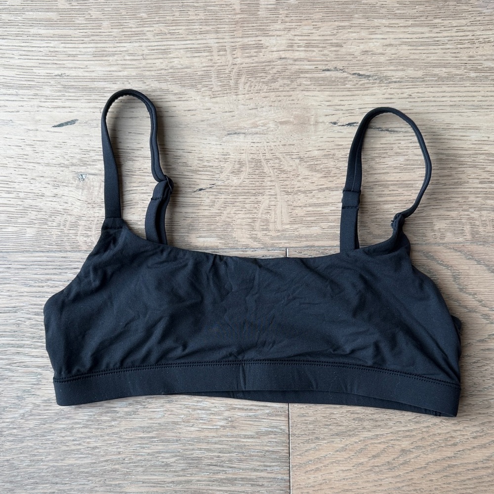 SKIMS Small Black Seamless Bralette - Women Intimates & Sleepwear